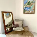 Holiday home Atelier Audusson - Espace Atypique Aux Jardins Interieurs *